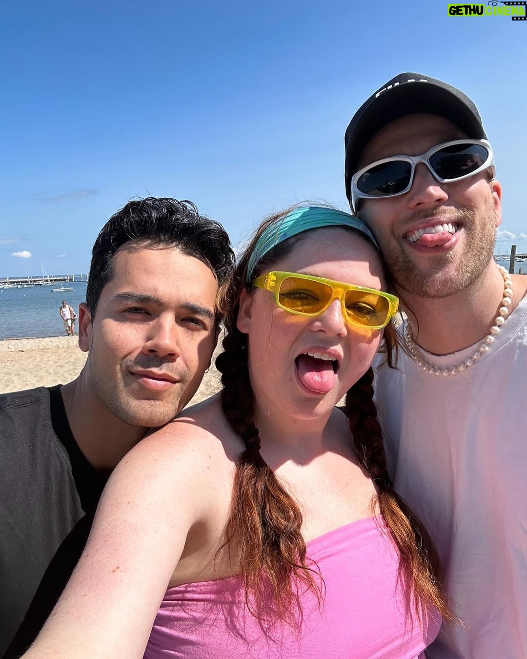Megan Stalter Instagram - Bye 2023 I love u ππππΈππ