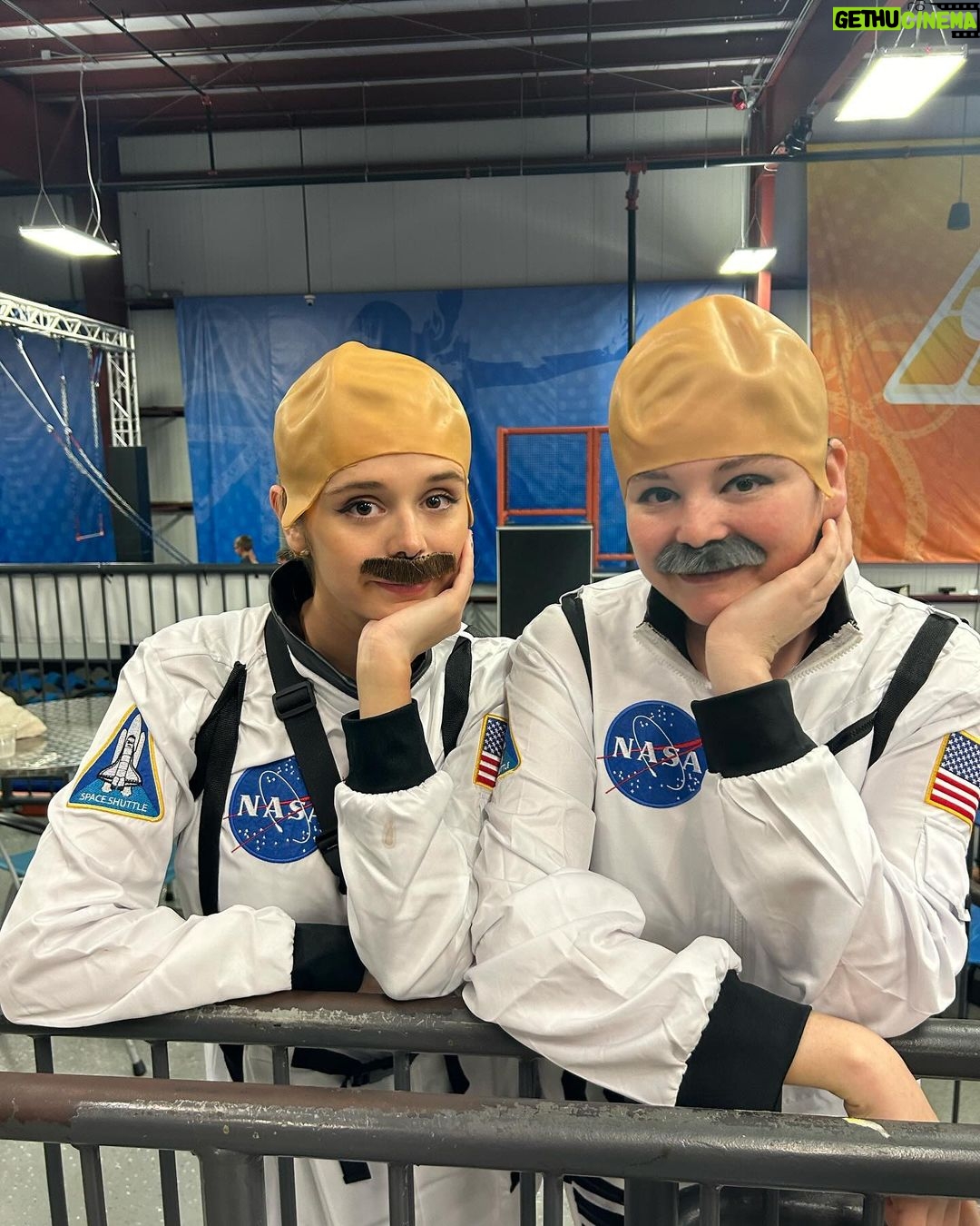 Megan Stalter Instagram - When SAG says you cant dress as characters from tv or film