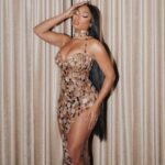 Megan Thee Stallion Instagram – Happy New Year 🥂
@revlon on the glam 💋