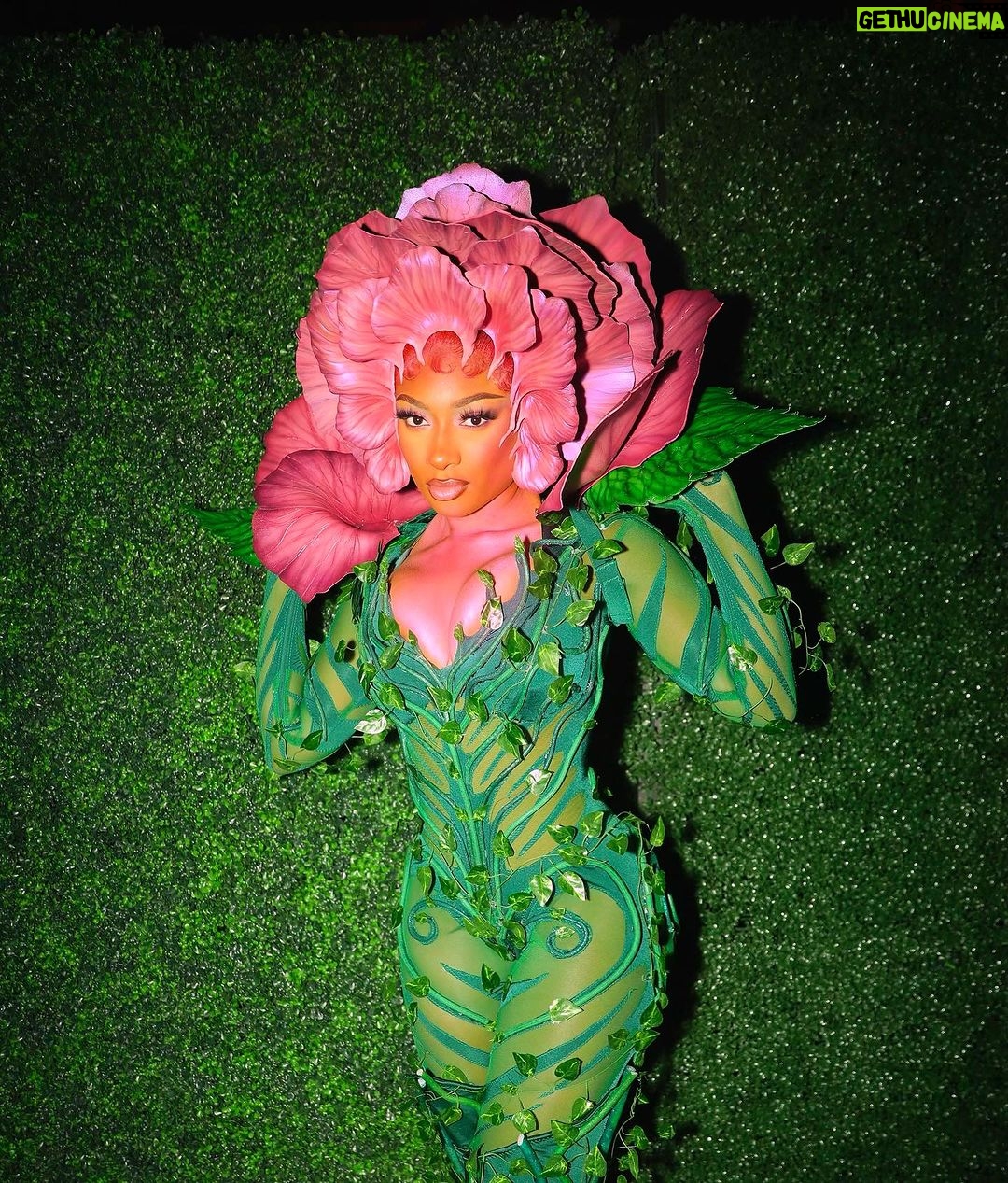 Megan Thee Stallion Instagram - HOTTIEWEEN TIM BURTON THEMED ππΈππ₯π€‘π»