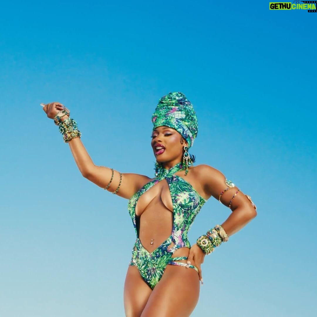 Megan Thee Stallion Instagram - Bad B**** in REAL LIFE 🔥 BONGOS OUT NOW run it up yall😛