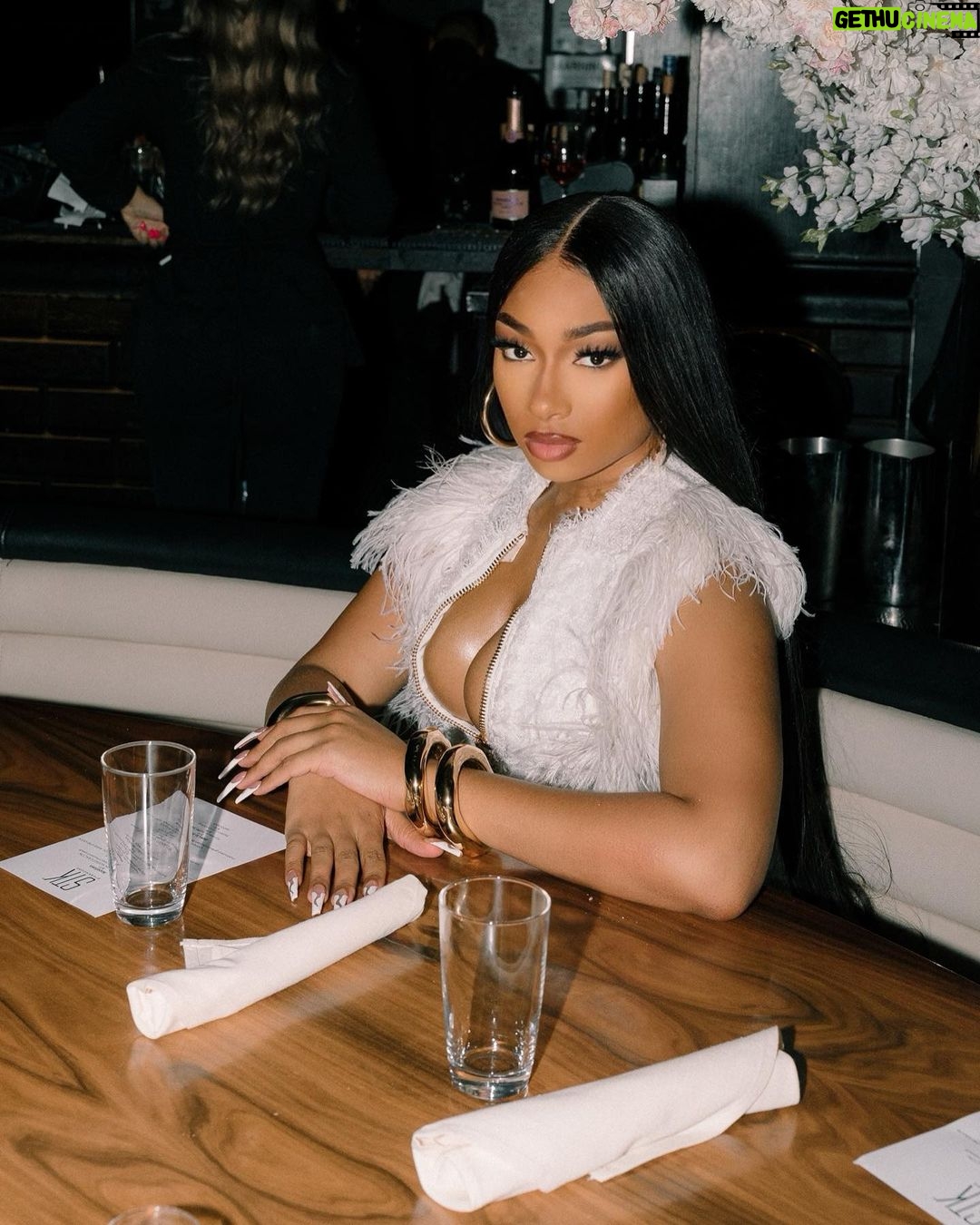 Megan Thee Stallion Instagram - 🤍🤍🤍