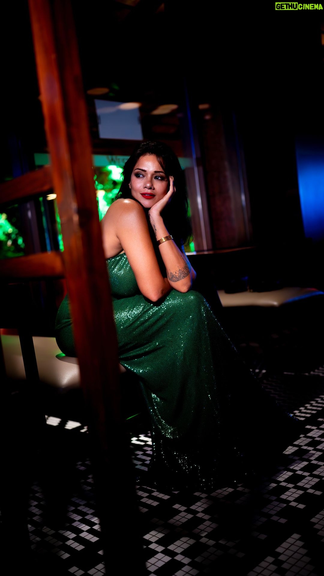 Megha Gupta Instagram - @heineken_in celebrated completing 150 years at @westingoaanjuna and it was a serious vibe 🤌🏻 I don’t head out often but when I do, I want to have a good time, which is exactly what I did. I’m ready to bring in 2024 with a grand start to it with this. Did you blast your way into 2024 too ? #heineken #party #150YearsofHeineken #HeinekenTakeover #goa #newyear #beer #green #ootd #instagram #love