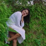 Megha Gupta Instagram - 𝚆𝚑𝚊𝚝 𝚊𝚛𝚎 𝚢𝚘𝚞 𝚕𝚘𝚘𝚔𝚒𝚗𝚐 𝚏𝚘𝚛 ? 𝙱𝚎 𝚟𝚎𝚛𝚢 𝚌𝚊𝚛𝚎𝚏𝚞𝚕 𝚠𝚒𝚝𝚑 𝚠𝚑𝚊𝚝 𝚢𝚘𝚞 𝚊𝚛𝚎 𝚕𝚘𝚘𝚔𝚒𝚗𝚐 𝚏𝚘𝚛. 𝚆𝚒𝚝𝚑𝚒𝚗 𝚢𝚘𝚞𝚛𝚜𝚎𝚕𝚏, 𝚒𝚗 𝚝𝚑𝚎 𝚘𝚝𝚑𝚎𝚛, 𝚒𝚗 𝚊 𝚜𝚒𝚝𝚞𝚊𝚝𝚒𝚘𝚗, 𝚝𝚑𝚘𝚞𝚐𝚑𝚝, 𝚕𝚒𝚏𝚎. 𝙱𝚎𝚌𝚊𝚞𝚜𝚎, 𝚢𝚘𝚞 𝚠𝚒𝚕𝚕 𝚏𝚒𝚗𝚍 𝚠𝚑𝚊𝚝 𝚢𝚘𝚞 𝚊𝚛𝚎 𝚕𝚘𝚘𝚔𝚒𝚗𝚐 𝚏𝚘𝚛. 𝙸𝚗 𝚖𝚢 𝚘𝚙𝚒𝚗𝚒𝚘𝚗, 𝚕𝚘𝚟𝚎 𝚑𝚊𝚛𝚍 𝚠𝚑𝚎𝚗 𝚝𝚑𝚎𝚛𝚎 𝚒𝚜 𝚕𝚘𝚟𝚎 𝚝𝚘 𝚋𝚎 𝚑𝚊𝚍. 𝚃𝚑𝚒𝚜 𝚘𝚗𝚎 𝚝𝚒𝚖𝚎 @vaijayantivarma 𝚊𝚗𝚍 𝙸 𝚠𝚎𝚗𝚝 𝚒𝚗𝚝𝚘 𝚝𝚑𝚎 𝚏𝚘𝚛𝚎𝚜𝚝 𝚊𝚗𝚍 𝚏𝚎𝚕𝚝 𝙴𝚊𝚛𝚝𝚑 𝙼𝚘𝚝𝚑𝚎𝚛 𝚗𝚘𝚞𝚛𝚒𝚜𝚑𝚒𝚗𝚐 𝚞𝚜. #nature #quotes #happiness #goa #india #white #green #healing #earthing #mothernature #ootd #meghagupta #peace #joy #insta #instadaily #instagood #meghagupta Assagao, Goa, India