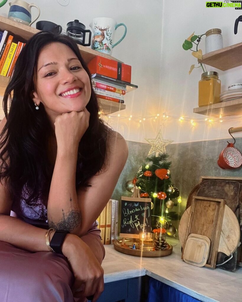 Megha Gupta Instagram - Leaning fully into the festive vibe this year. Living in Goa and witnessing Christmas celebrations to the fullest is such a privilege. This is the third year of me seeing up this Christmas tree.. it reminds me of the times gone by and anchors me for the incoming. I also tried very hard to get the family together for a family picture but clearly did not work 😂 It’s been so beautiful being at home base spending time with my monkeys and working on some exciting things. It’s been very social, the lines between the days are very blurry, and I wouldn’t trade it for anything. Drunk in love Learning in love I wish the same for you and more 💜 Very Merry Christmas to you #christmastree #christmas #family #goa #festive #parties #newyear #