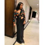 Megha Thomas Instagram – She silently stepped out of race she never wanted to be in, found her own lane and proceeded to win. 🥂 

Stylist – @fabricate_yourstyle 

#promotions #bharathacircus #dubai #pressmeet #mirrorselfie #saree #zara Dubai, United Arab Emirates