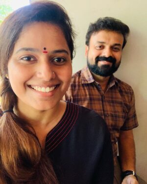 Megha Thomas Instagram - A Fan Girl to Co Actor 🥂

Bheeman Kinnari 🌸

♾️ Thank you @kunchacks 
Always great full ❤️