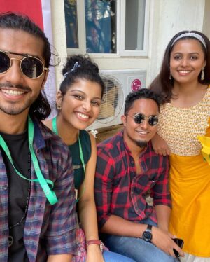 Megha Thomas Instagram - Jasleen ♥️
#hridayam #memories #megstapose #meghakehadhein

@vineeth84 @pranavmohanlal @o_viswajith @visakhsubramaniam @divigeorge @aswath_lal @jishnusreekumar11 @zo_muchmore @rohan_mathen @jojojoseofficial @tinson.thomas.20
