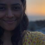 Megha Thomas Instagram - That sunset without you. That silence I met. 👨‍👧 #faraway #alwaysinheart #healingjourney #dadslittlegirl