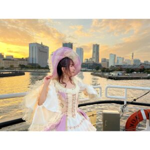 Megu Sakuragawa Instagram - 2022年11/5(土)
『SAKURAGAWA MEGU BIRTHDAY PARTY CRUISE 2022 in YOKOHAMA』
でのお写真です。

毎年バースデーイベントはなりたい自分を見てもらいたいと思っていまして、今年はプリンセスめぐと魔女っ子めぐになってみました！
ファンのみんなと一緒に仮装パーティーができたなんて、本当に幸せでした☺️

#めぐちぃバースデークルーズ2022