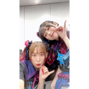Megu Sakuragawa Instagram - #バンドリ10thライブ
DAY1 : Roselia #ゾンネンシャイン

Roseliaのみんなと🌹