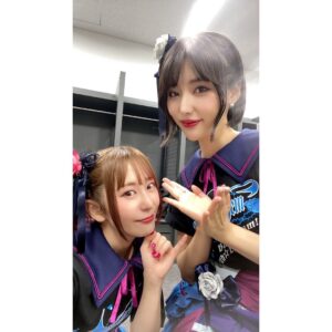 Megu Sakuragawa Instagram - #バンドリ10thライブ
DAY1 : Roselia #ゾンネンシャイン

Roseliaのみんなと🌹
