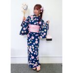 Megu Sakuragawa Instagram - 配信イベント 『中島由貴の #よにんげーむ 浴衣祭‘23』 夜の部の浴衣です。 やっぱり最後はやっぱりピンク！ ということで、私の性格や好みなどを知ってくださっている衣装さんやメイクさん方が素敵に帯や髪飾り、メイクなどなどコーディネートしてくださいました🥰 UNOの時後ろ姿を映していただいていましたが、手の込んだヘアスタイルも絶対自分じゃできないのでとっても嬉しいです！