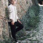 Mehmet Yılmaz Ak Instagram - @asumaro ile yaptığımız röportaj @milliyet_sanat haziran sayısında🪶📸 @ozanguzelce 😇🙏🏻