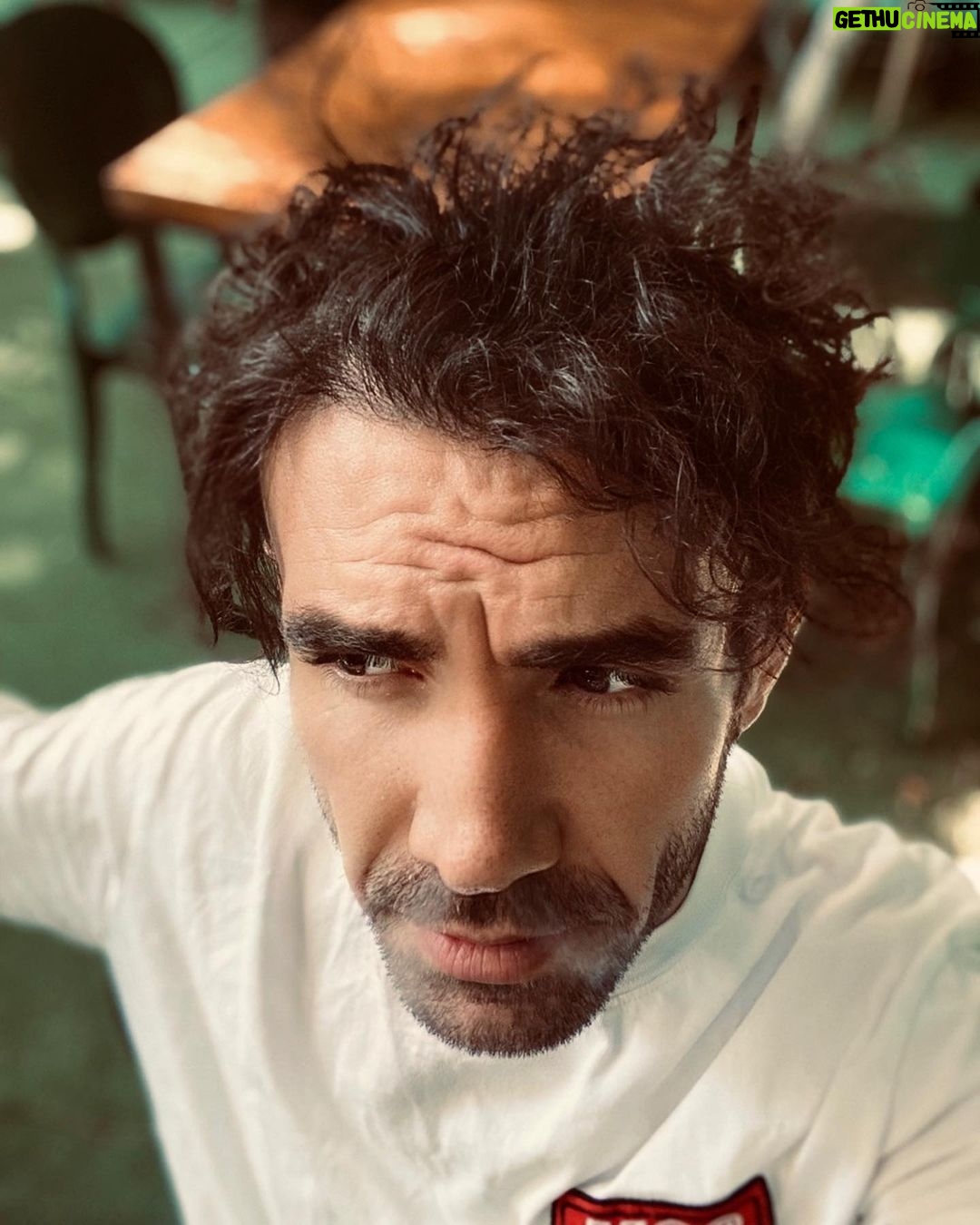 Mehmet Yılmaz Ak Instagram - “Something is rotten in this age of hope” Heiner Müller #Tb