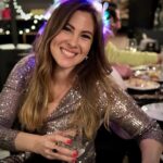 Melis Babadağ Instagram - 40. Yaşım 🥰 🙏🏻 Flu ve gerçek anlar, sevdiklerim, Freud ve ben. 🙏🏻 Brasserie Noir