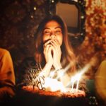 Melis Babadağ Instagram - Dışında olan hiçbir şey yok.Dünya sensin.Sen her zaman ve sadece kendinle karşılaşıyorsun. #tanrılarokulu #39 🙏🏻 📸 @sandykrespi 🌟