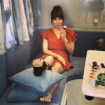 Melis Babadağ Instagram - Müjdemi isterim! #aykutenişte2 yakında sinemalarda✌🏻 Milyon kere sorduğunuz ve soracağınız tarih için beklemedeyiz ☺️ @aykuteniste2 @bkmonline