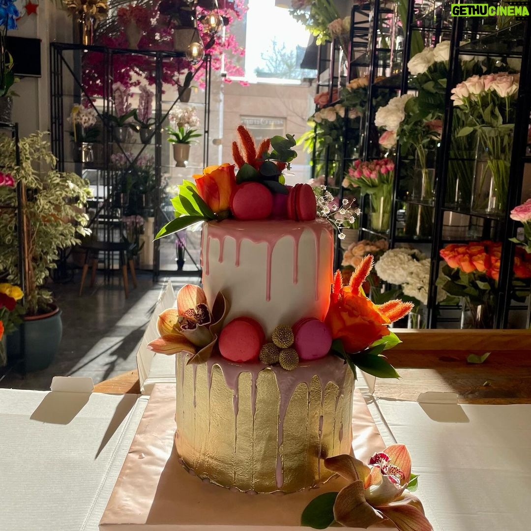 Melis Babadağ Instagram - 40. Yaşım Vol.2 🥰 Brasserie Noir