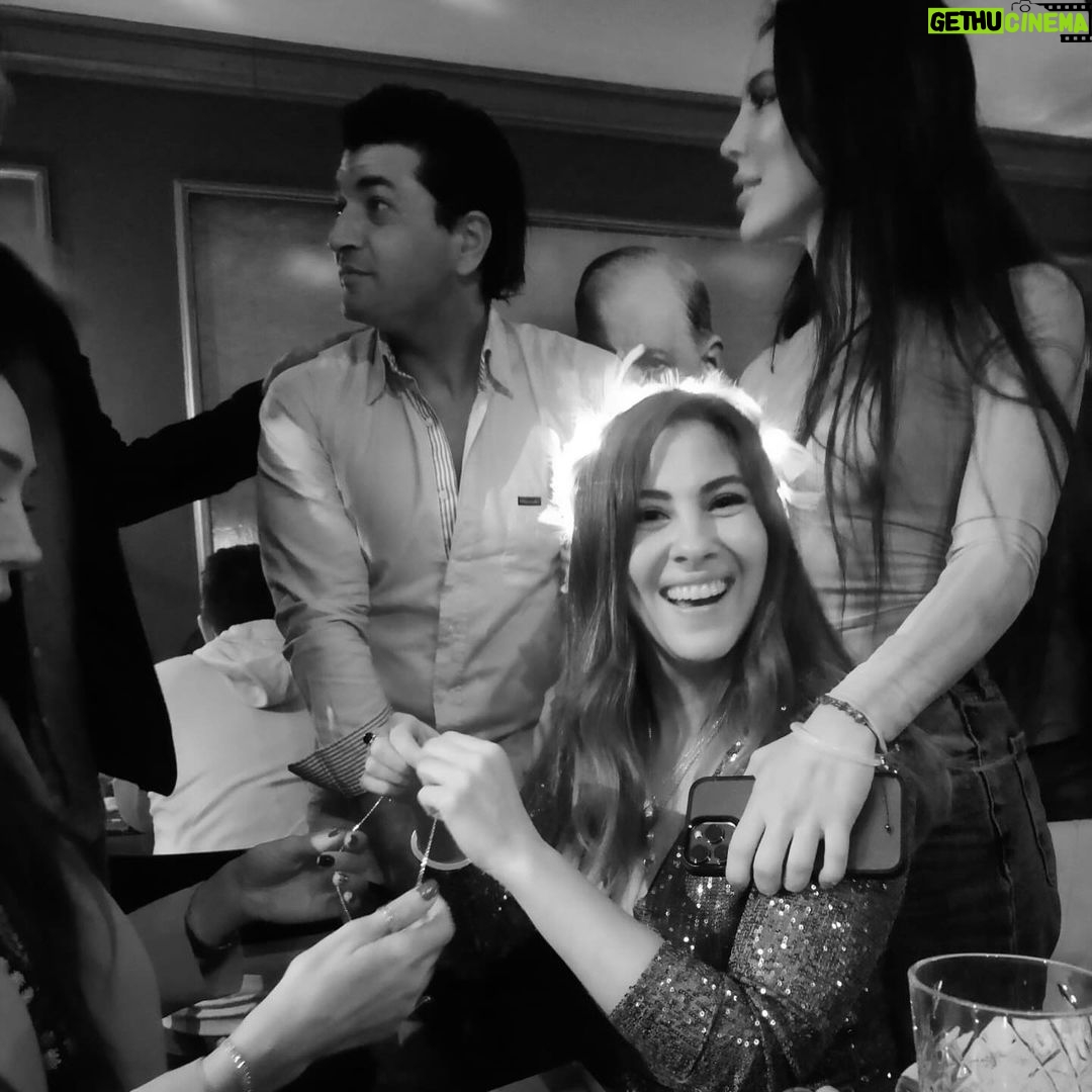 Melis Babadağ Instagram - 40. Yaşım Vol.2 🥰 Brasserie Noir