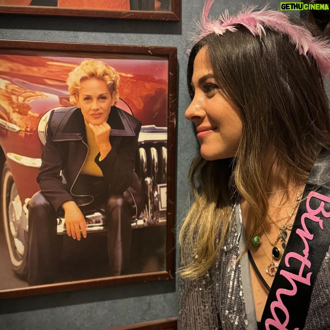 Melis Babadağ Instagram - 40. Yaşım Vol.2 🥰 Brasserie Noir