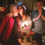 Melis Babadağ Instagram - 40. Yaşım 🥰 🙏🏻 Flu ve gerçek anlar, sevdiklerim, Freud ve ben. 🙏🏻 Brasserie Noir