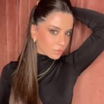 Melis Tüzüngüç Instagram - fresh from the oven✨ merhaba saç kadın, merhaba🤎