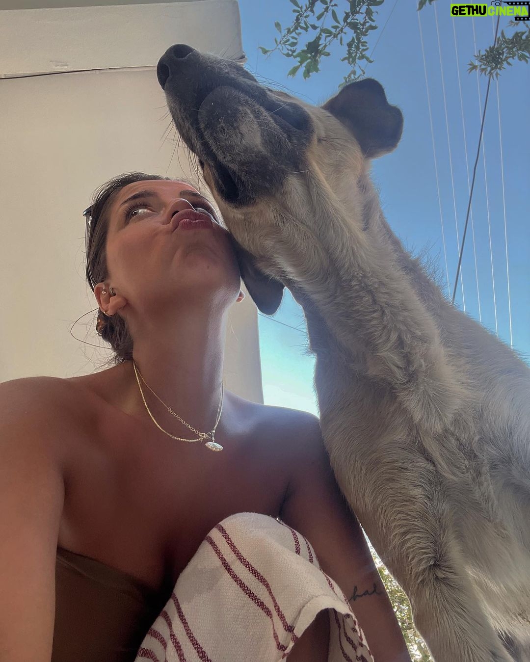 Melis Tüzüngüç Instagram - seni sevdim bu yaz😍