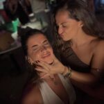 Melis Tüzüngüç Instagram - şurdan bi çeşme günlükleri again🍸🌞🐍👡✨