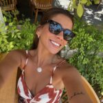 Melis Tüzüngüç Instagram - mutlu sonlu çeşme harekatı😶‍🌫️
