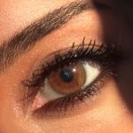 Melis Tüzüngüç Instagram - for a moment face to face👁️