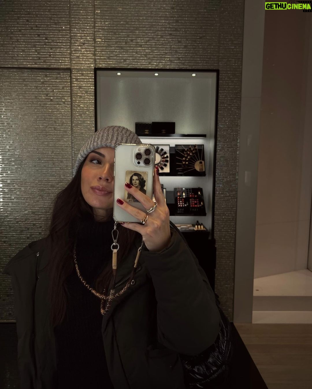 Melis Tüzüngüç Instagram - bitmek üzere.