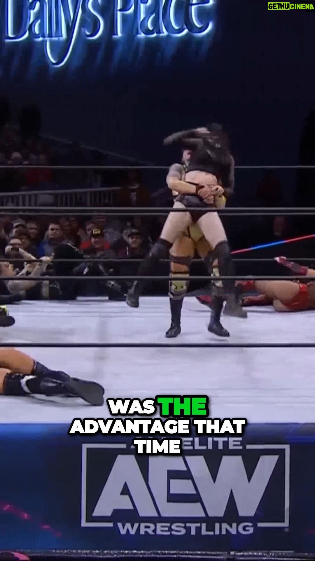 Melissa Cervantes Instagram - Y'all see this last night? We were poppin' the team tag and we unleashed havoc in the Ring at All Elite Wrestling! #aew #thunderrosa #loudasthunder