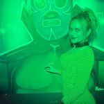 Melissa Cervantes Instagram - Make a statement… No matter what😘 #livingmybestlife #lameramera #newera #nocap #countingdown