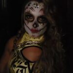Melissa Cervantes Instagram - ThunderRosa is BACK! @mamasal10 and I had so much fun creating this epic look for Thunder. Gear was amazing. Thunder was a whole vibe tonight in her hometown of San Antonio. Salina on makeup. Me on hair. #ilovemyjob #aew #womenofwrestling #dayofthedead #sanantonio