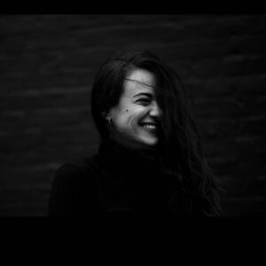 Melissanthi Mahut Instagram - "Here's to the crazy ones" 
In the streets of London with @nickianphoto 
#london #photography #greyday #hollandpark #blackandwhite #gonewiththewind #february #instaclick #smile #crazyface