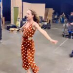 Mena Suvari Instagram - A fan this big requires a moment🫶🏻#SetLife #MovieMaking