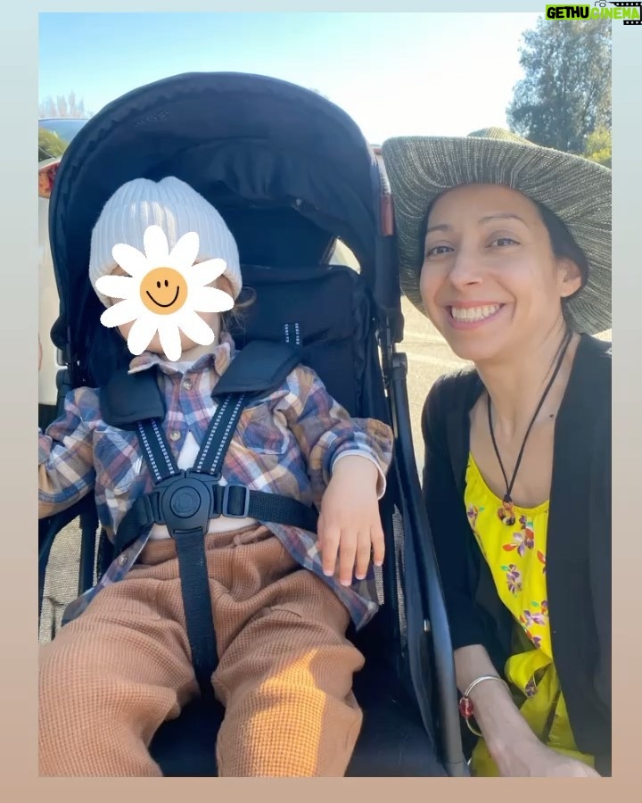 Mena Suvari Instagram - Mama and bae visiting with the Aunties 🌞🤘🏼❤️✨#Fam 🪄✨#FunDay