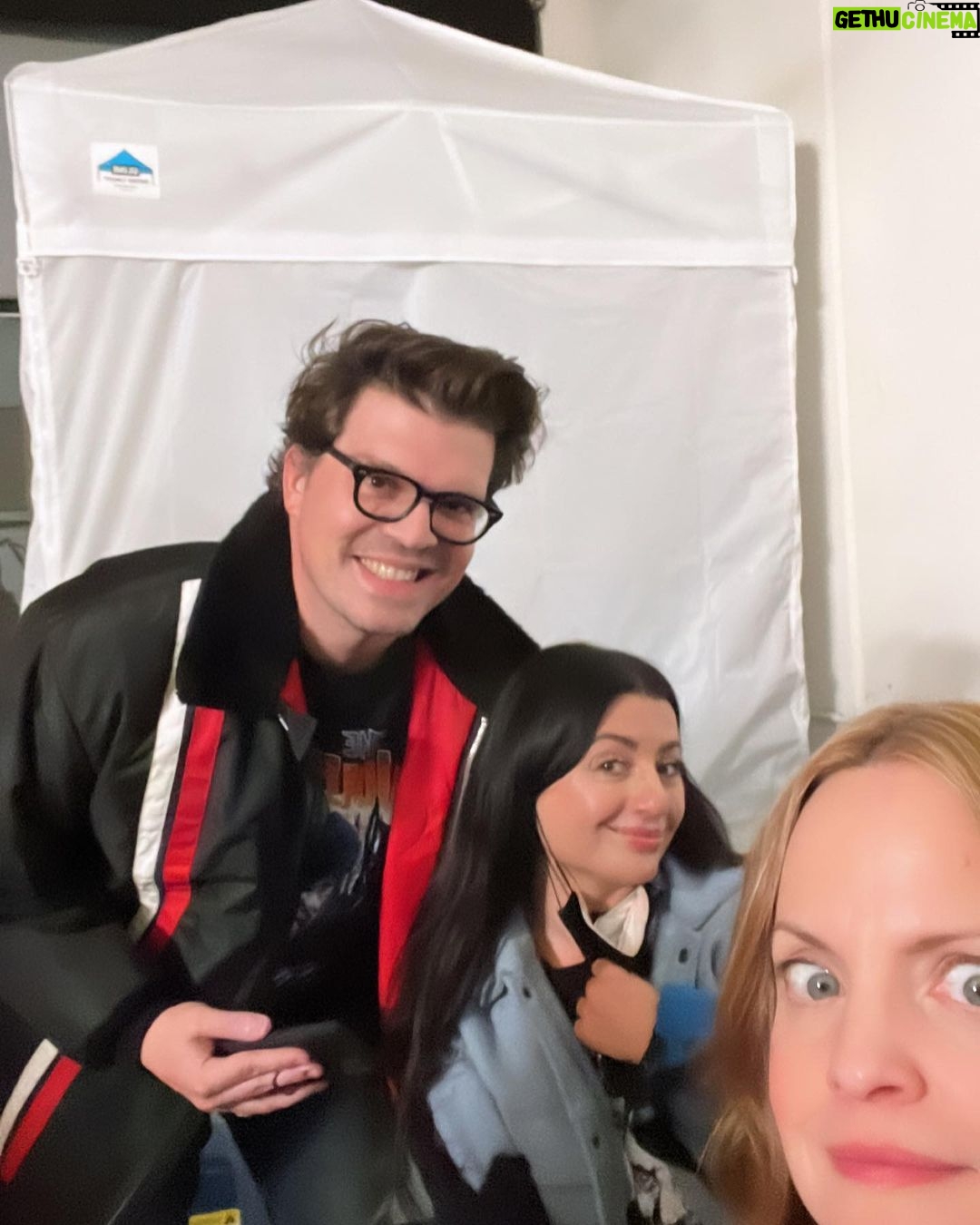 Mena Suvari Instagram - Too much fun with this beautiful cast/crew🥰Always honored to share space🫶🏻Happy Wrap, everyone, and thank you for having me 🤟🏼✨#KalahariMovie #SetLife #WorkingMomLife