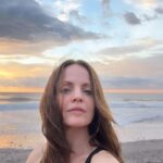 Mena Suvari Instagram - Day 4✨Rest & Relaxation ✨#ElSalvador #WeekendVibes 🌴✨