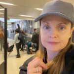 Mena Suvari Instagram - We’re back at it again, but Peter didn’t wanna play. 🐰#SetLife #WorkingMamaLife