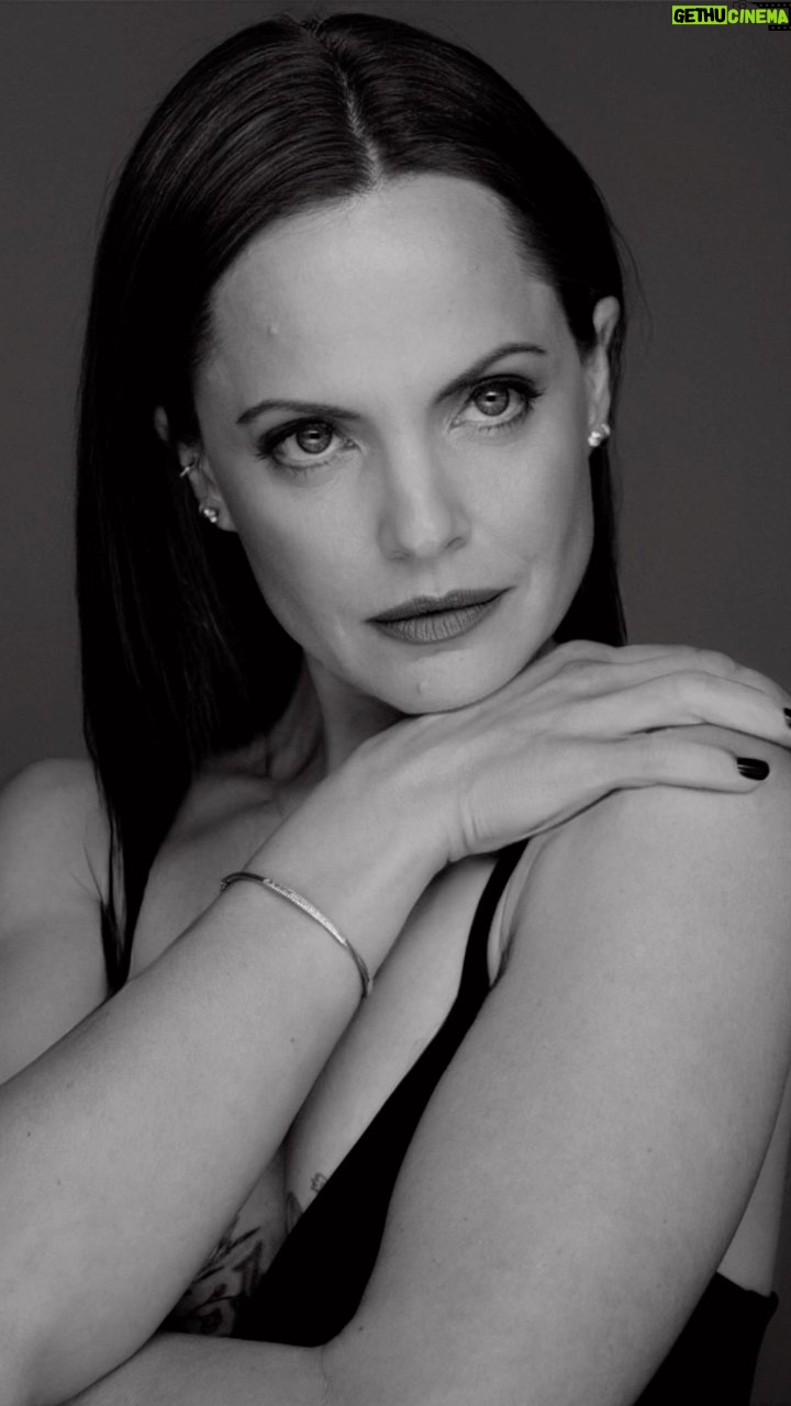 Mena Suvari Instagram - Another trip around the πβ¨ Loving and living in the gratitude β¨π€ Thank you for having me, yβallππΌβ¨π―οΈβ¨