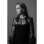 Mena Suvari Instagram - @manfredbaumann 🪄✨ • Mena Suvari - American actress #americanbeauty #americanpie #loser #menasuvari #makeup by @nellybaumann @menasuvari #graceandgrit #whatliesbelow #leicaphotography @leicacamerausa @leicagalleryla @leicastoredc @leicagalleryboston @leicastorelasvegas #leica #leicacamera #leicaportrait #leicamonochrom