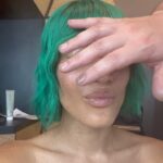 Mette Towley Instagram - “When I got you next to me… I’m hatching a masterpiece.” 🖼️♻️🪲🧚🏾‍♂️💚🌄🏔️#vangogh #mette #mikesabath #jonnylattimer #newmusic #camillesummersvalli #naturegirl