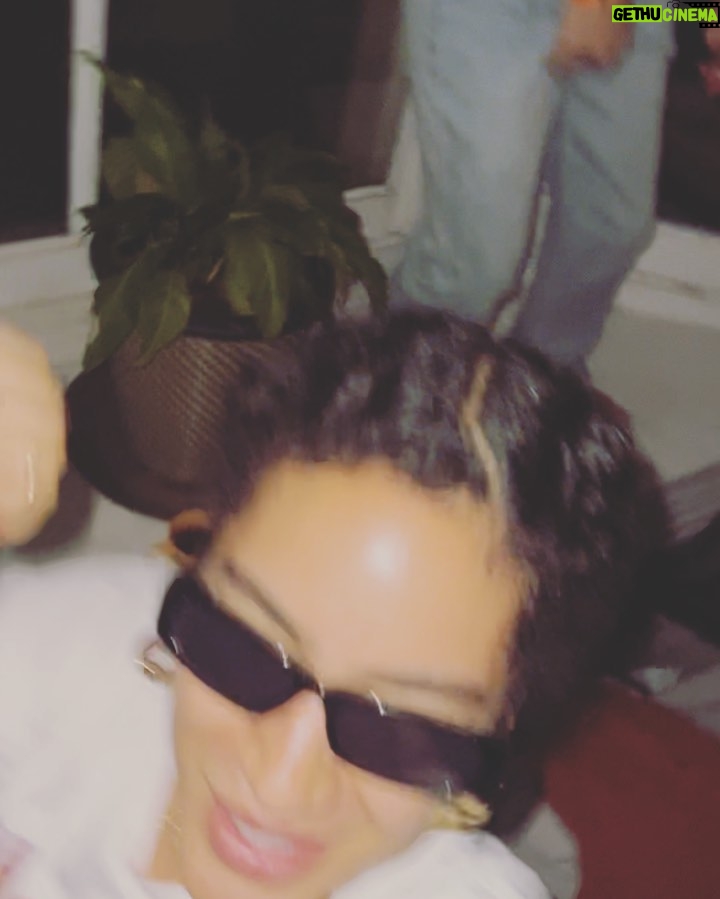 Mette Towley Instagram - do people still post photos on here? lol artist life dumpppppp for the people 🥹