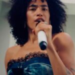 Mette Towley Instagram - LIVE AND DIRECT! Hello @vevo! Watch my performance of VAN GOGH on @vevo DSCVR NOW!!