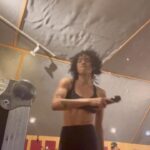 Mette Towley Instagram - LET THE DREAM BEAM BABY! MY DEBUT PERFORMANCE IS TOMORROW IN LDN!