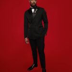 Michael B. Jordan Instagram – #Oscars 

Excited to be presenting the award for best cinematography with my co-star Jonathan Majors 

Photo: @tayojr 
Style: @jasonbolden 
Hair: @jove14 
MU: @tashareikobrown 
Suit: @louisvuitton 
Jewelry: @tiffanyandco