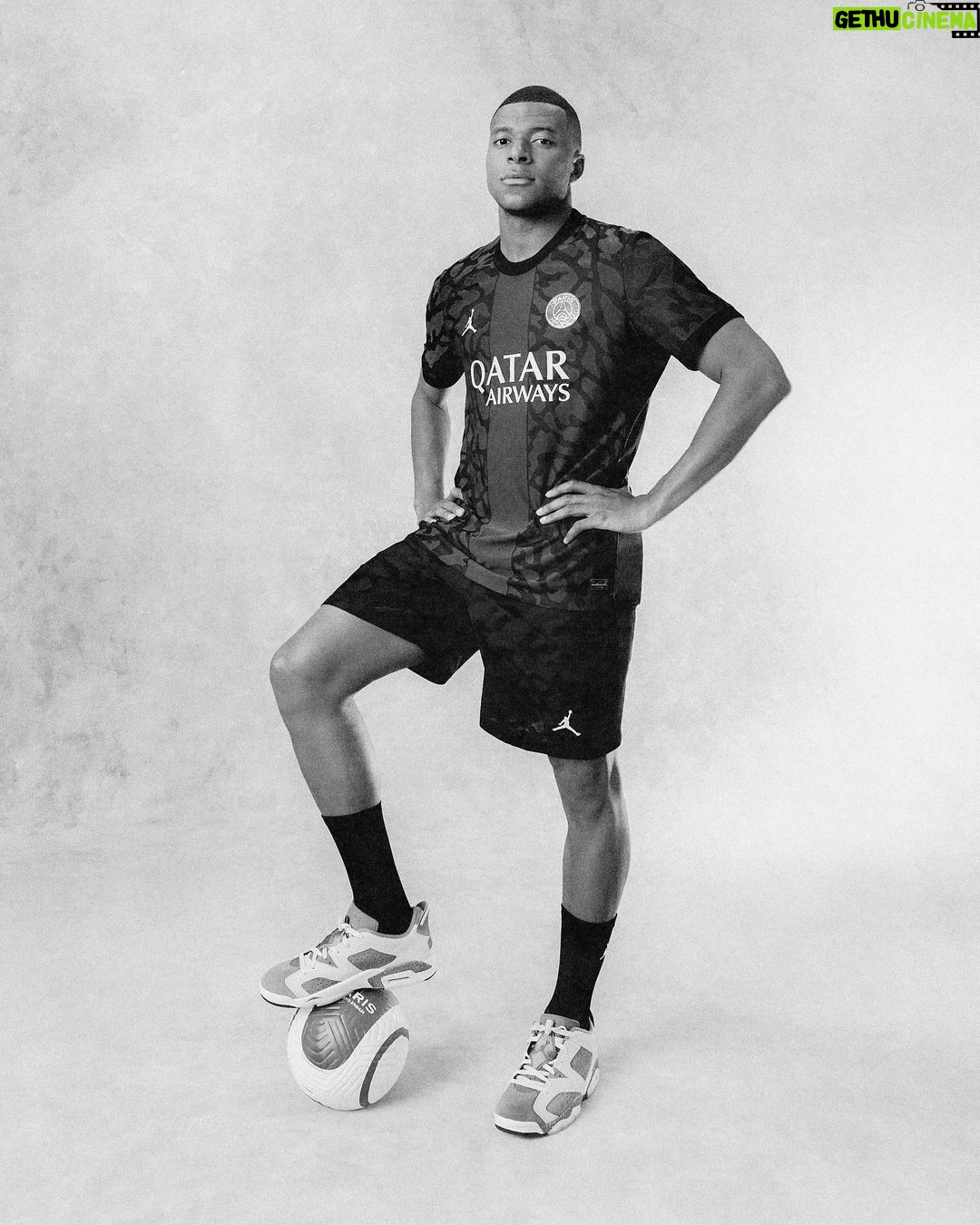 Michael Jordan Instagram - Celebrating the bold style and the flare of the Parisian game with the iconic elephant print. Introducing the Third Kit and the apparel collection as a team, each piece is representing the boldness of Paris-Saint Germain athletes. Collection launching globally and in select retailers soon. #nikefootball