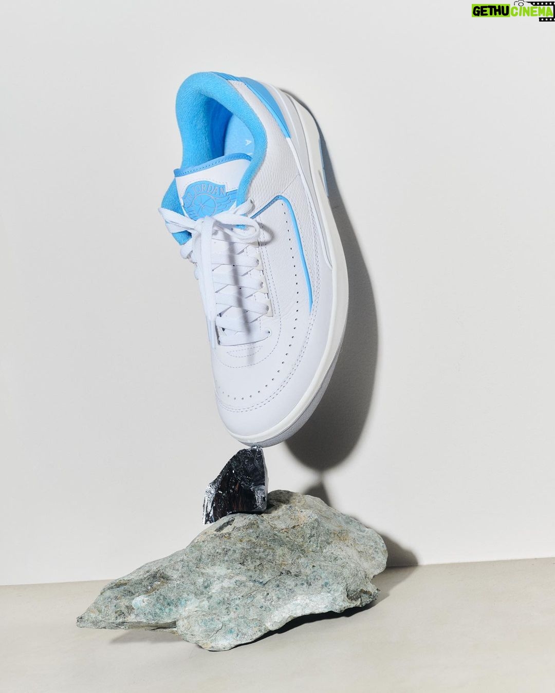 Michael Jordan Instagram - Although we each have our own style, we have a lot of respect for one another and our differing tastes, often without even needing to put it into words. "We simply respect each of our styles, and I feel like that's quite huge for us, as a creative collective," says creative collective @soundsports, wearing the Air Jordan 2 Low 'University Blue.' From DJ mixes and radio shows to producing captivating functions in Tokyo, the crew takes flight by reinterpreting ideas through a modern Japanese lens. Available at select US retailers and on the SNKRS app outside the US.